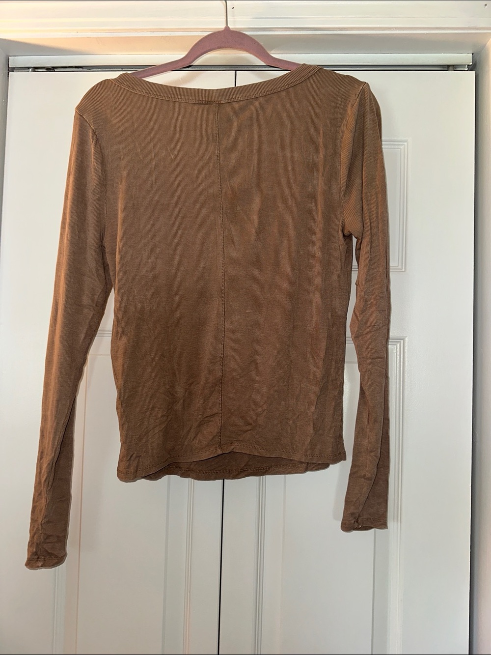 Wild fable Classic Scoop Neck Long-Sleeve Tops- Red, tan and white - Picture 5 of 12